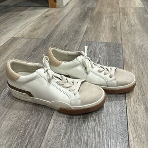 Dolce vita sneakers